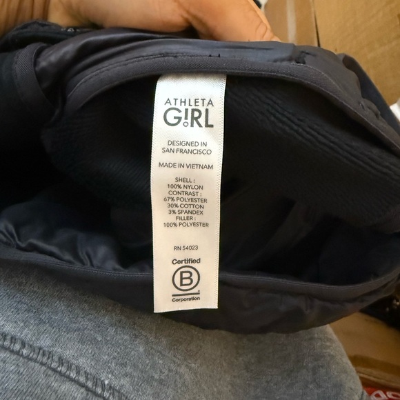 Athleta Girl Black Puffer Active Jacket - Picture 4 of 6